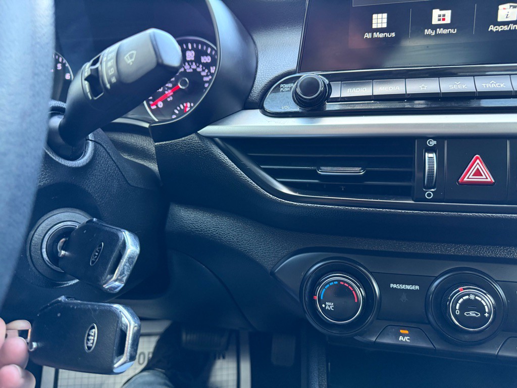 2021 Kia Forte Image 15