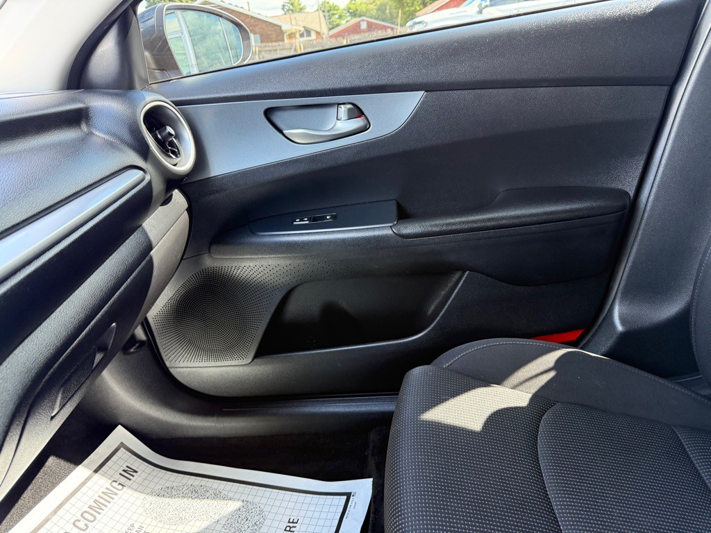 2021 Kia Forte Image 18