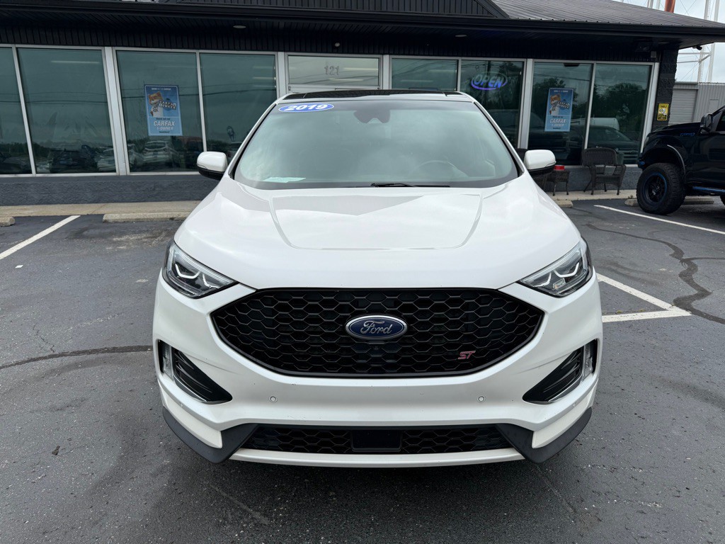 2019 Ford Edge Image 9