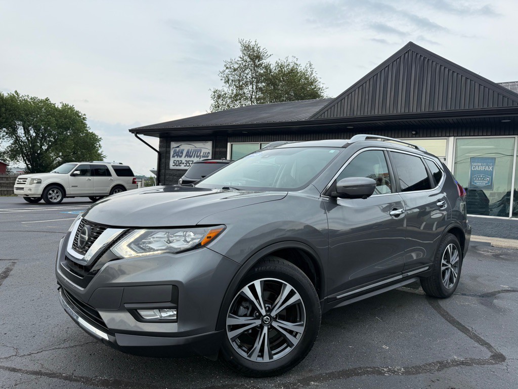 2018 Nissan Rogue Image 1