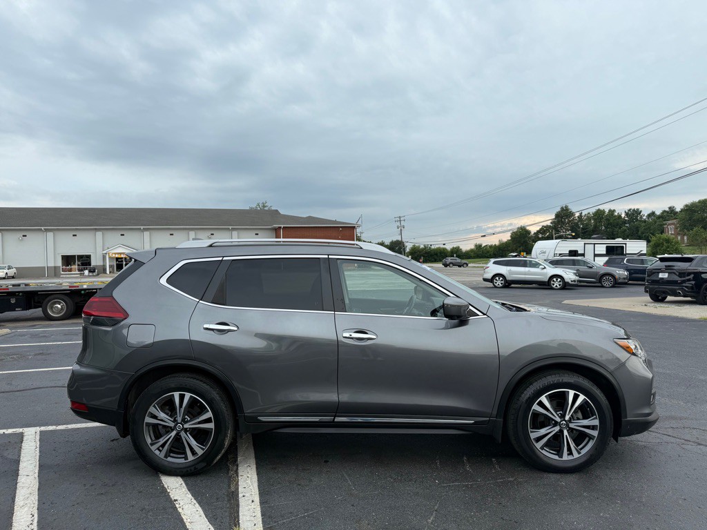 2018 Nissan Rogue Image 6