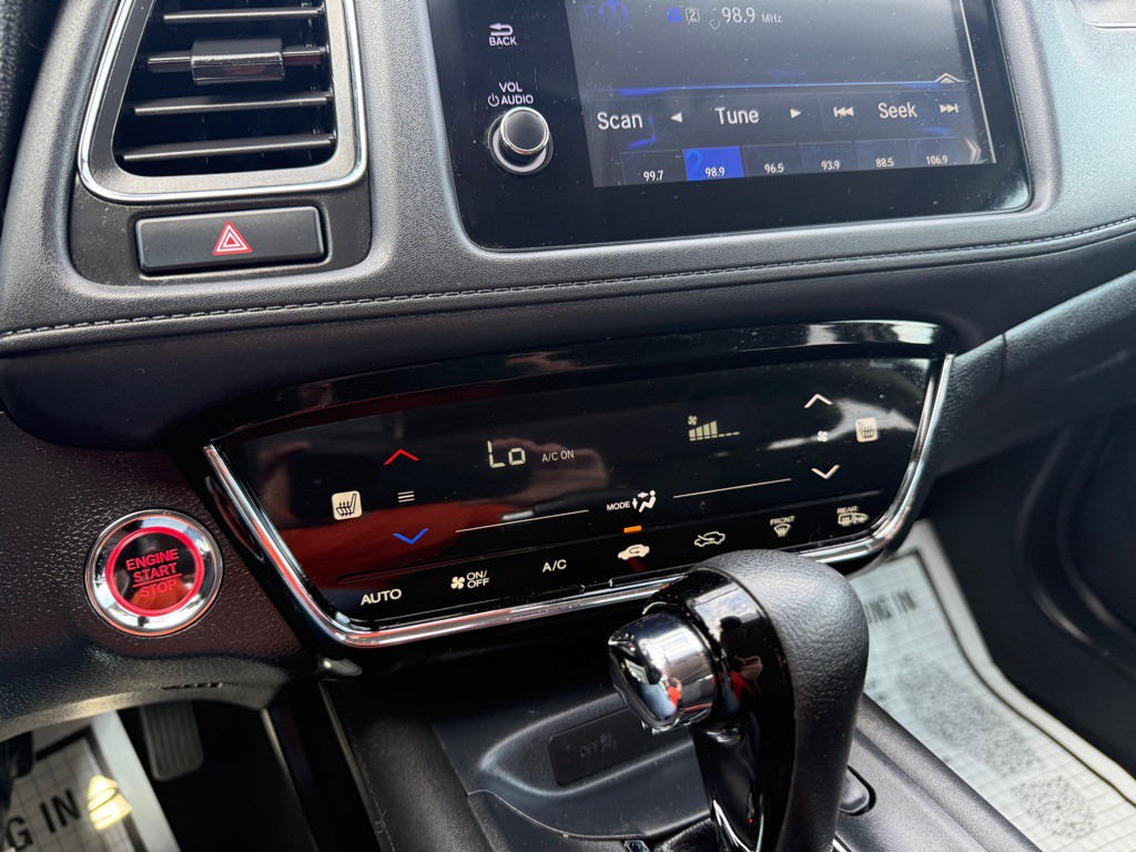 2022 Honda HR-V Image 17