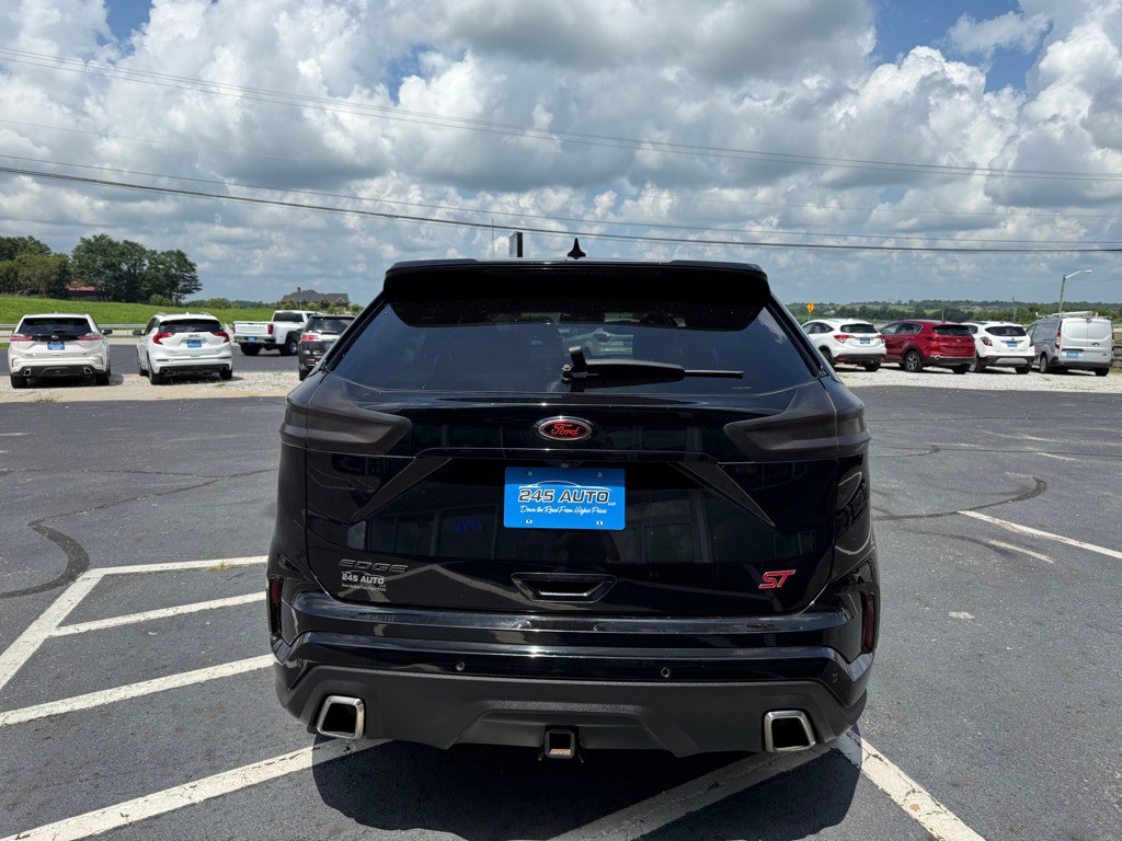 2019 Ford Edge Image 4