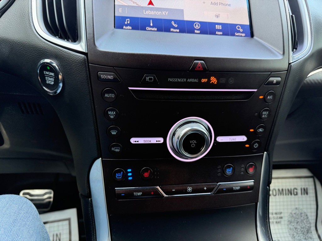 2019 Ford Edge Image 15