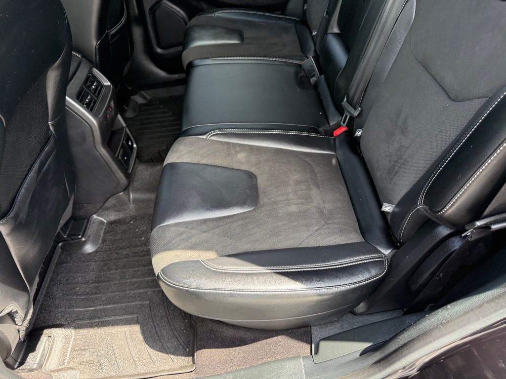2019 Ford Edge Image 22