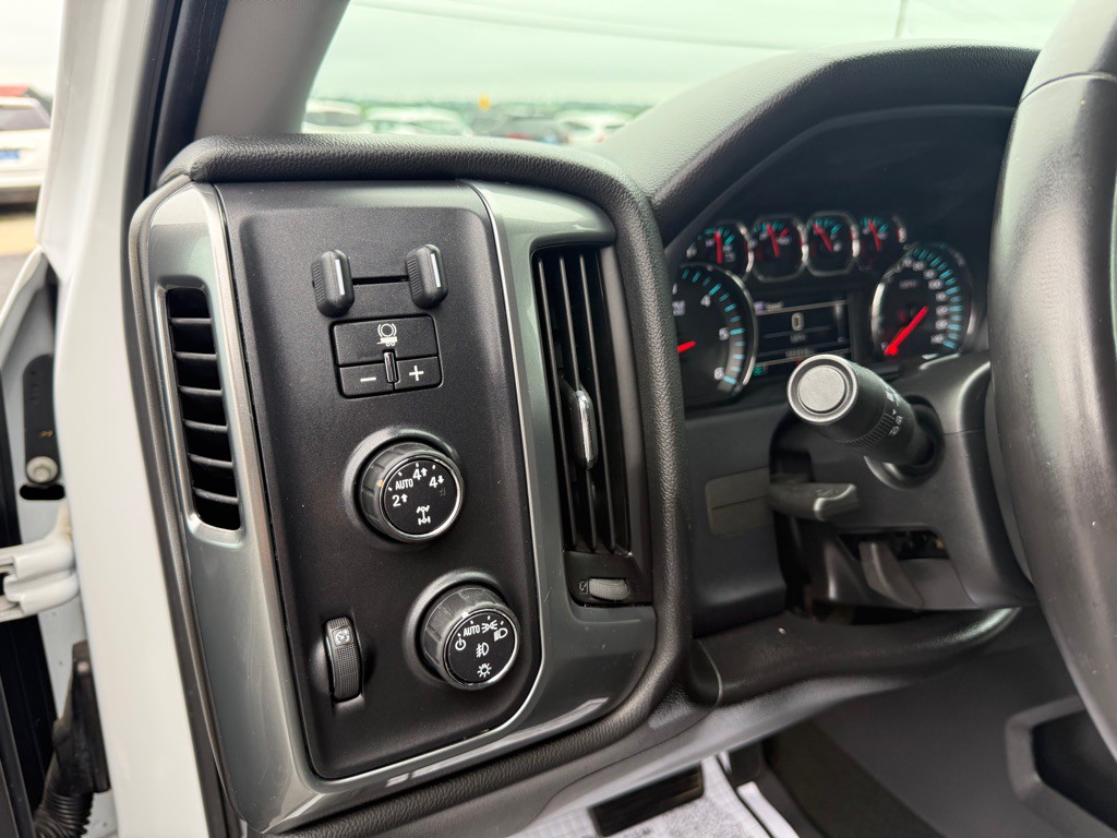 2016 Chevrolet Silverado 1500 Image 13