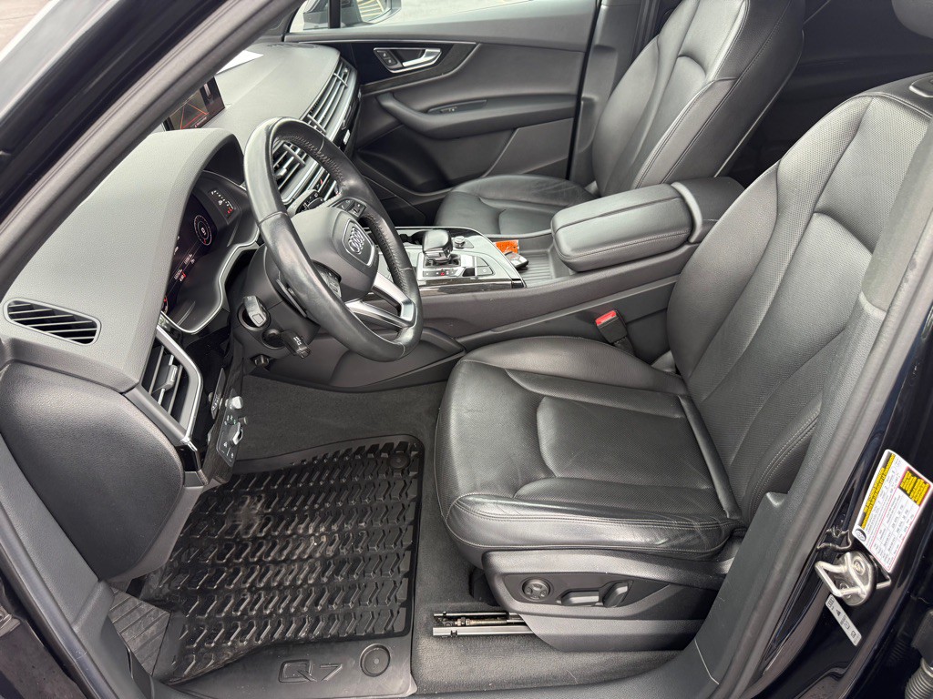 2018 Audi Q7 Image 11