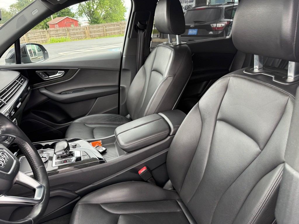 2018 Audi Q7 Image 12
