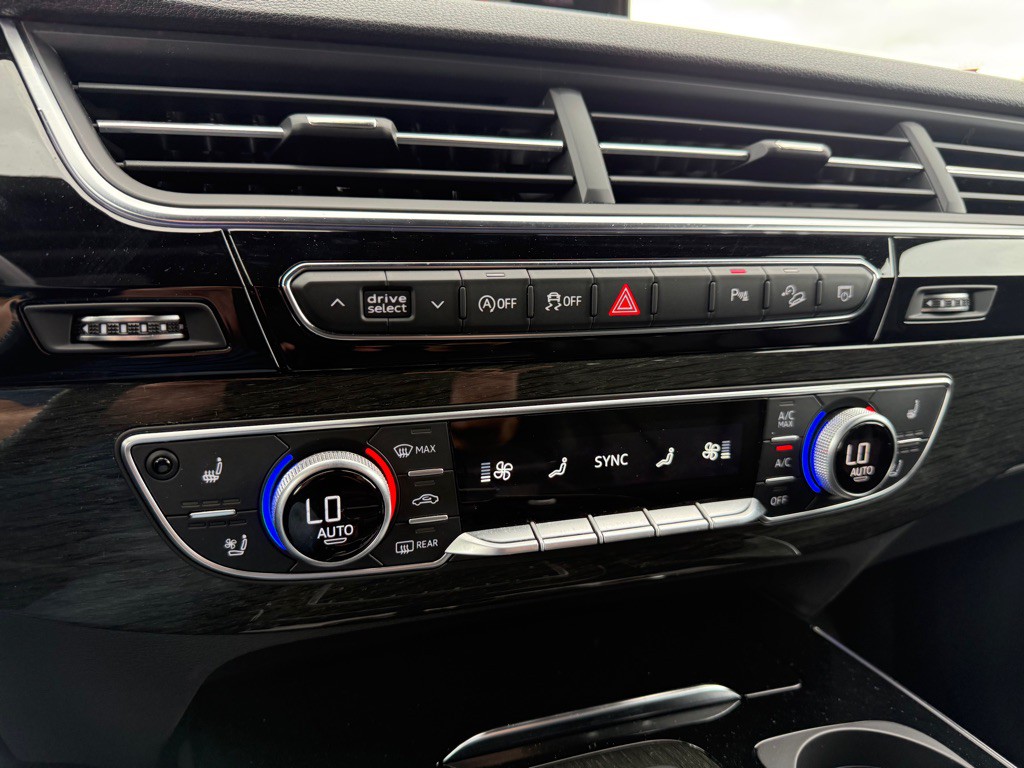 2018 Audi Q7 Image 17
