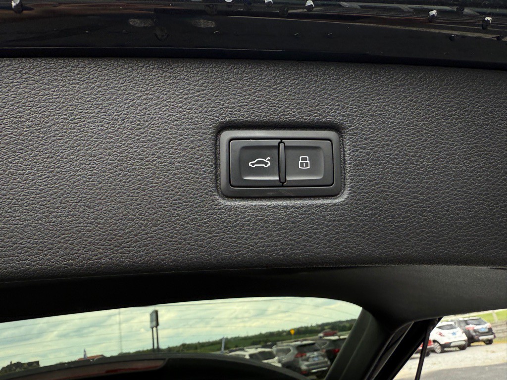 2018 Audi Q7 Image 30