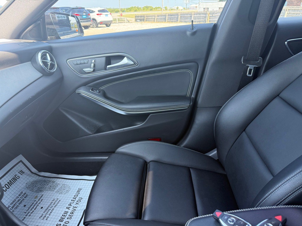 2019 Mercedes-Benz CLA-Class Image 17