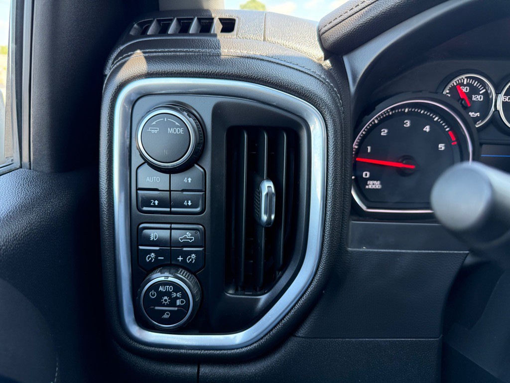 2020 Chevrolet Silverado 1500 Image 14
