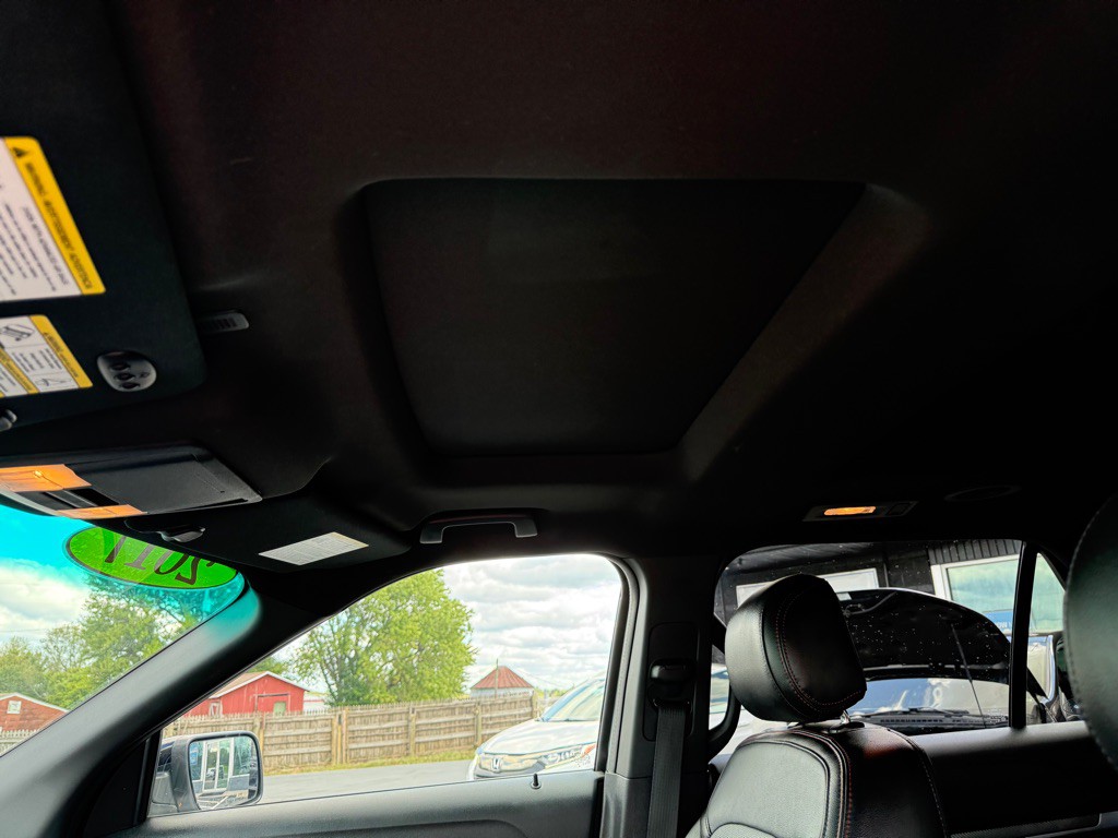 2017 Ford Explorer Image 12