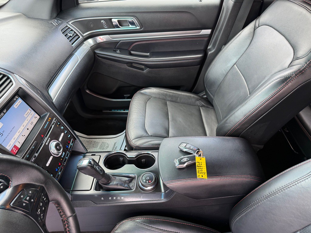 2017 Ford Explorer Image 13