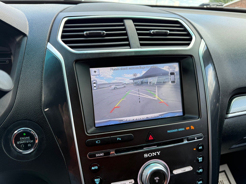 2017 Ford Explorer Image 19