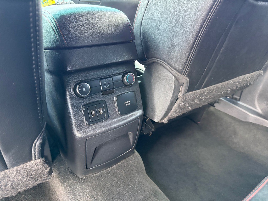 2017 Ford Explorer Image 25