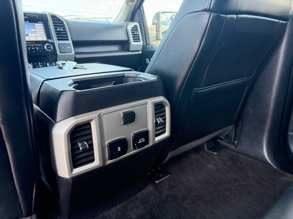 2017 Ford F-150 Image 28