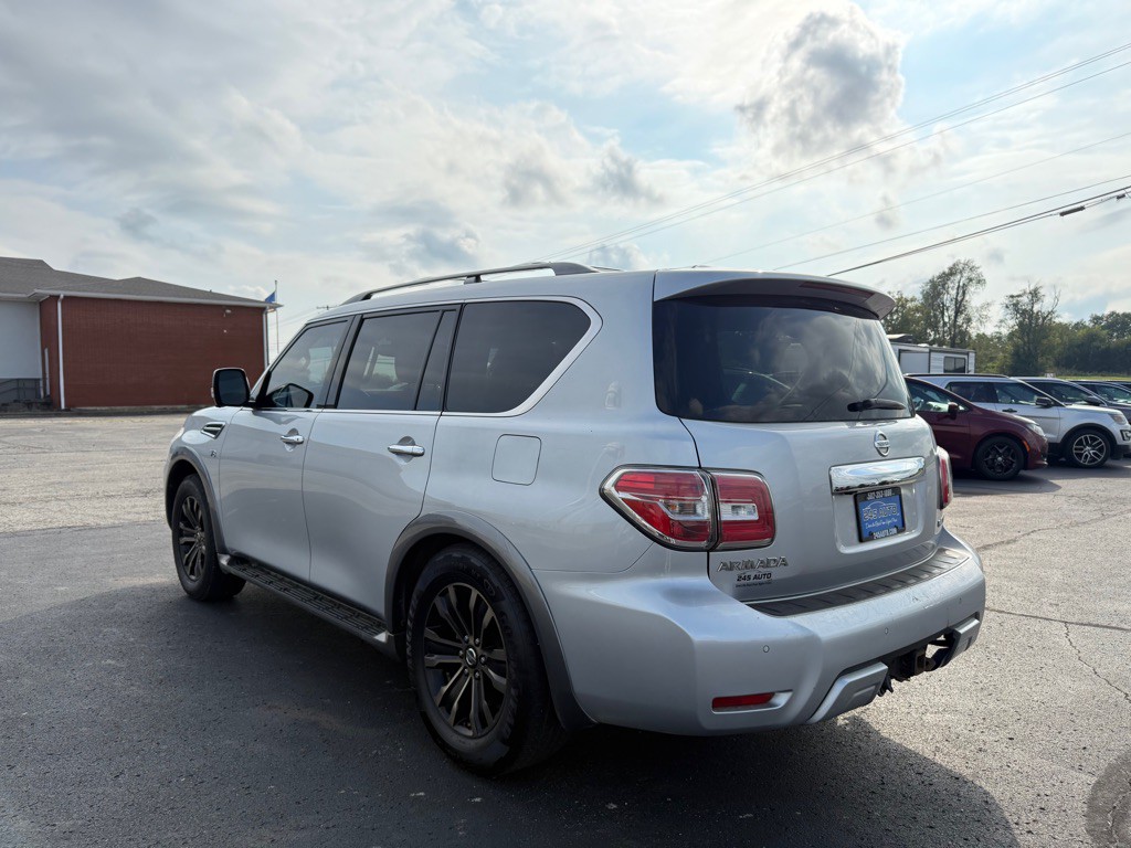 2017 Nissan Armada Image 3
