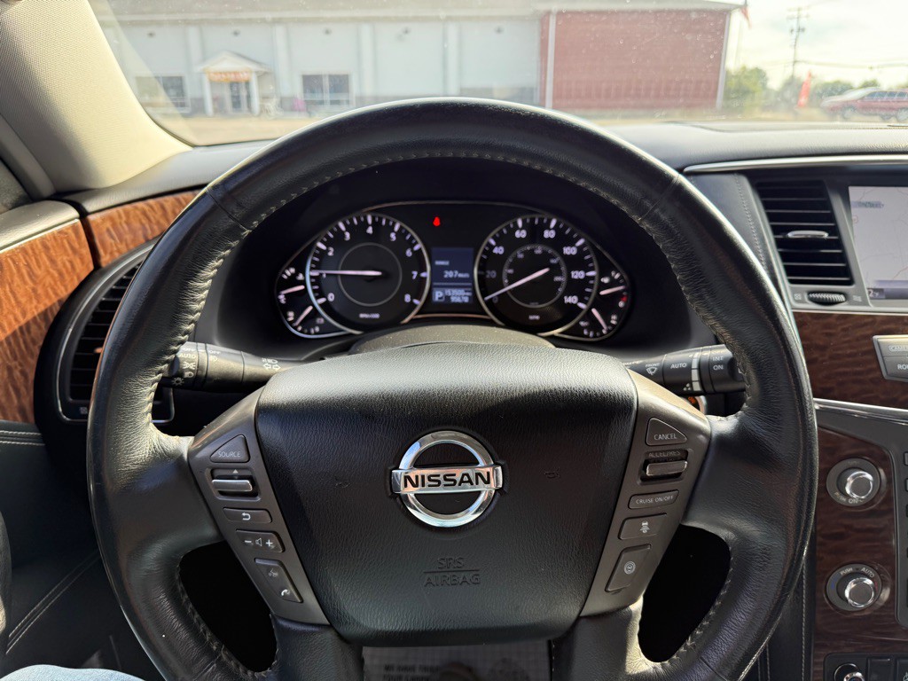 2017 Nissan Armada Image 12
