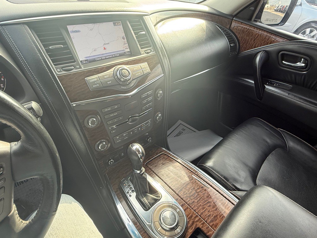 2017 Nissan Armada Image 15