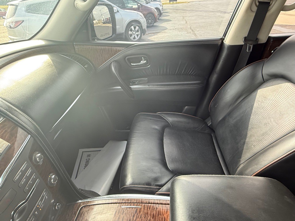 2017 Nissan Armada Image 16