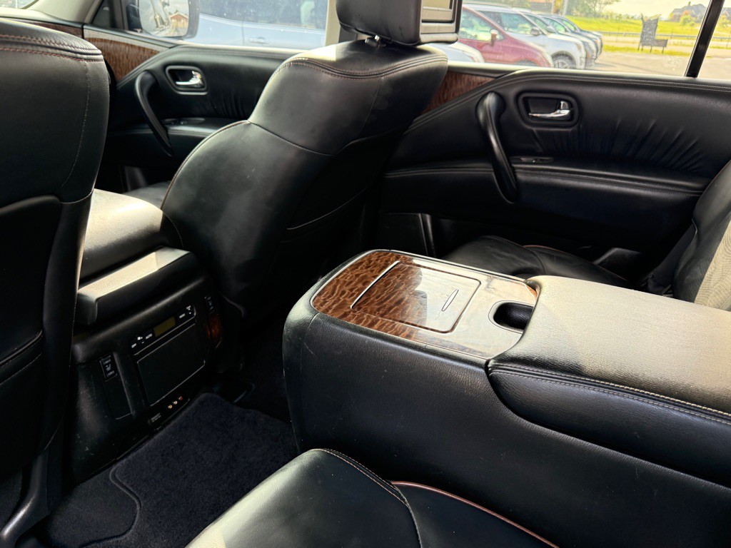 2017 Nissan Armada Image 22