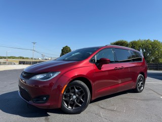 Image for 2019 Chrysler Pacifica Touring L Plus ID: 6783720