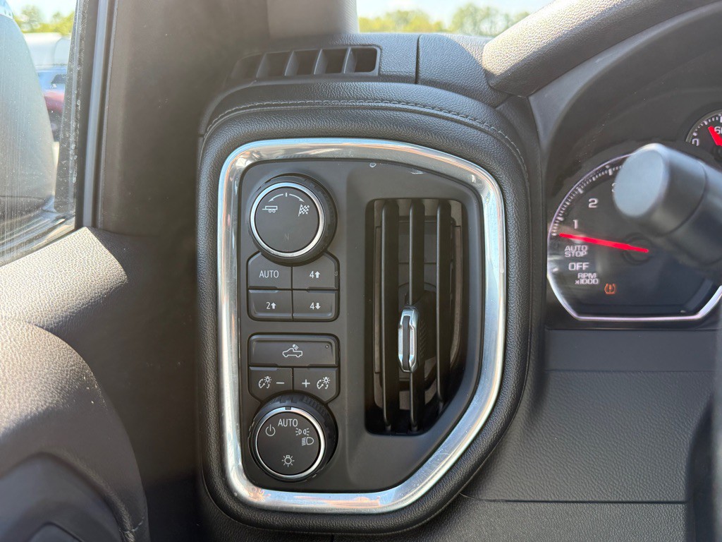 2019 Chevrolet Silverado 1500 Image 16