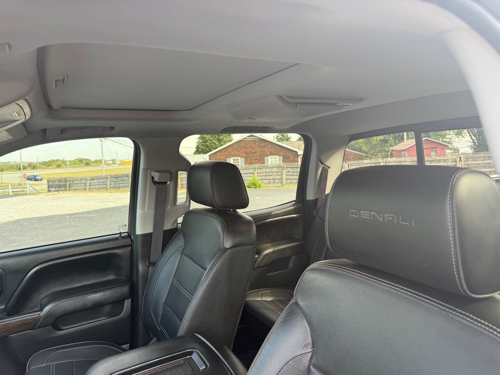 2017 GMC Sierra Image 14