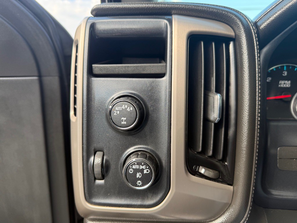 2017 GMC Sierra Image 16