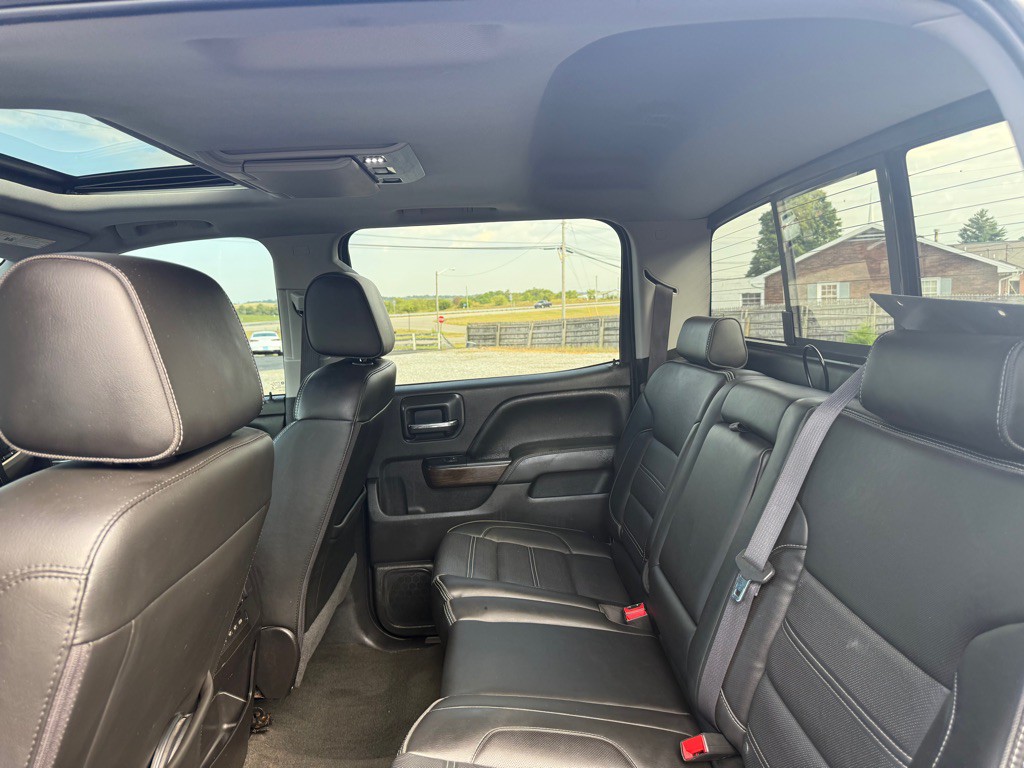 2017 GMC Sierra Image 26