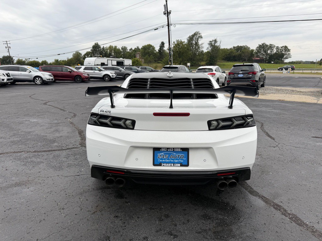 2016 Chevrolet Camaro Image 4