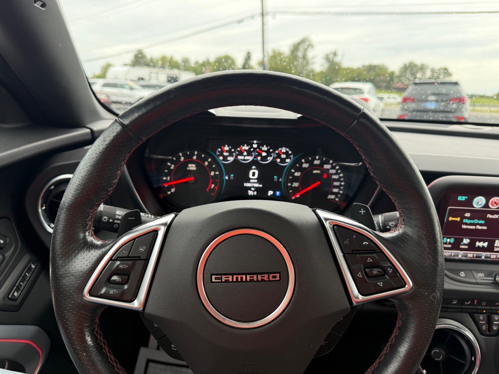 2016 Chevrolet Camaro Image 16