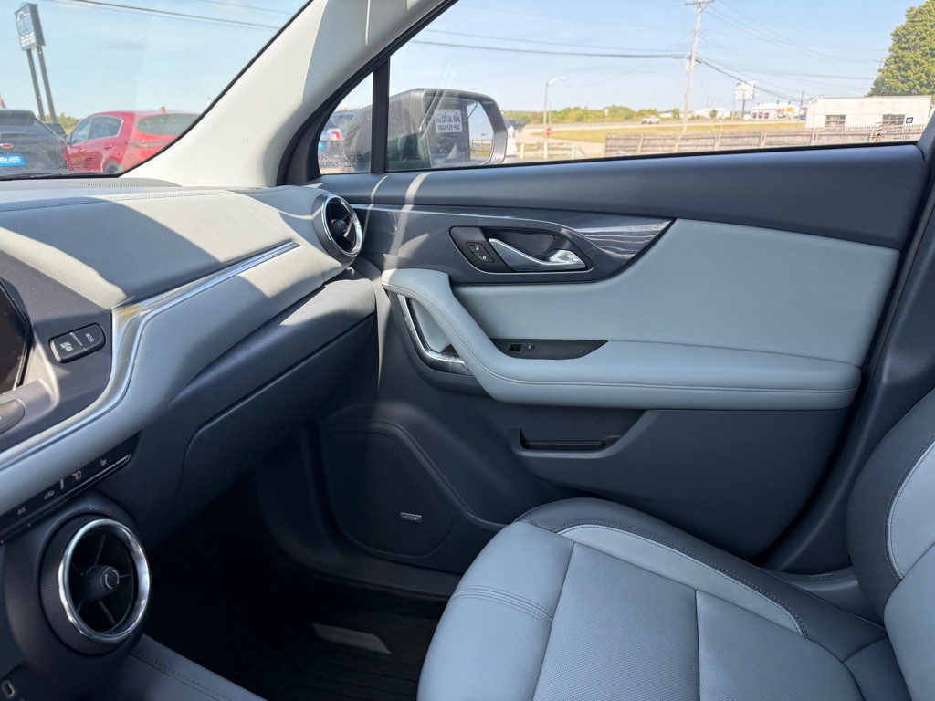 2019 Chevrolet Blazer Image 17