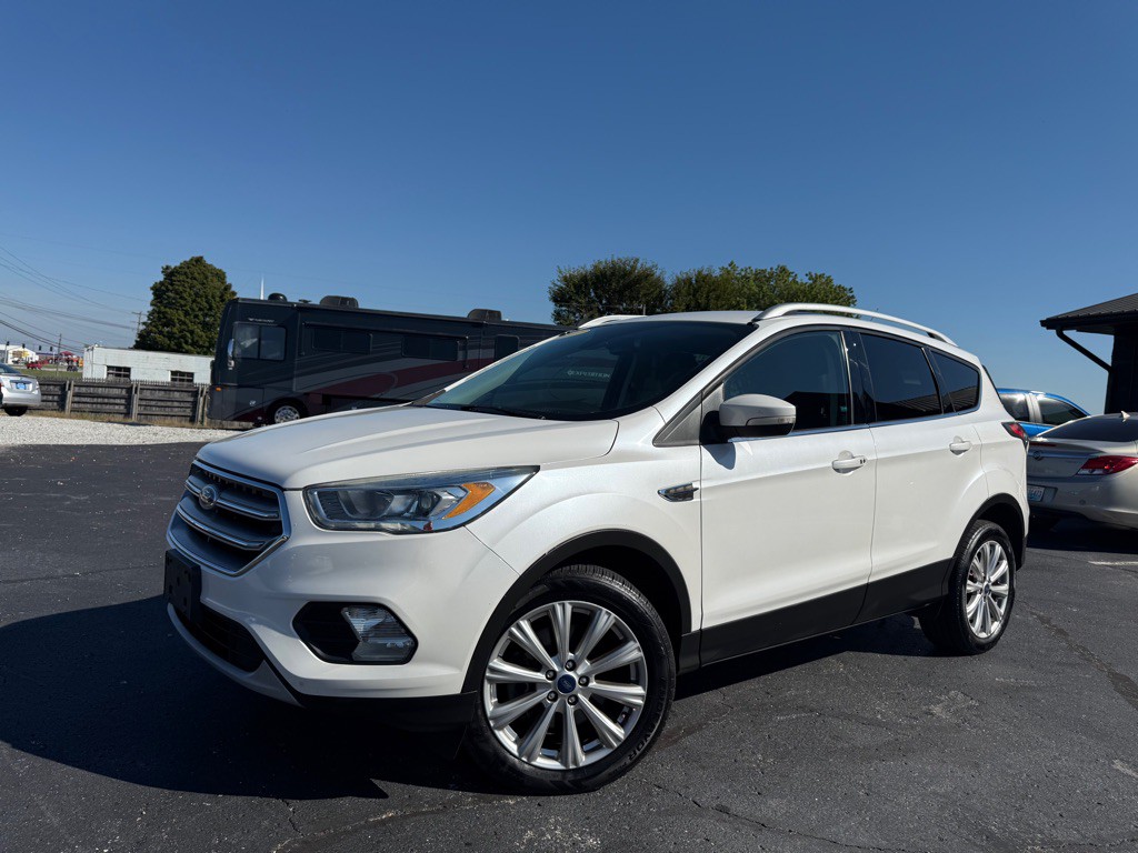 2017 Ford Escape Image 1