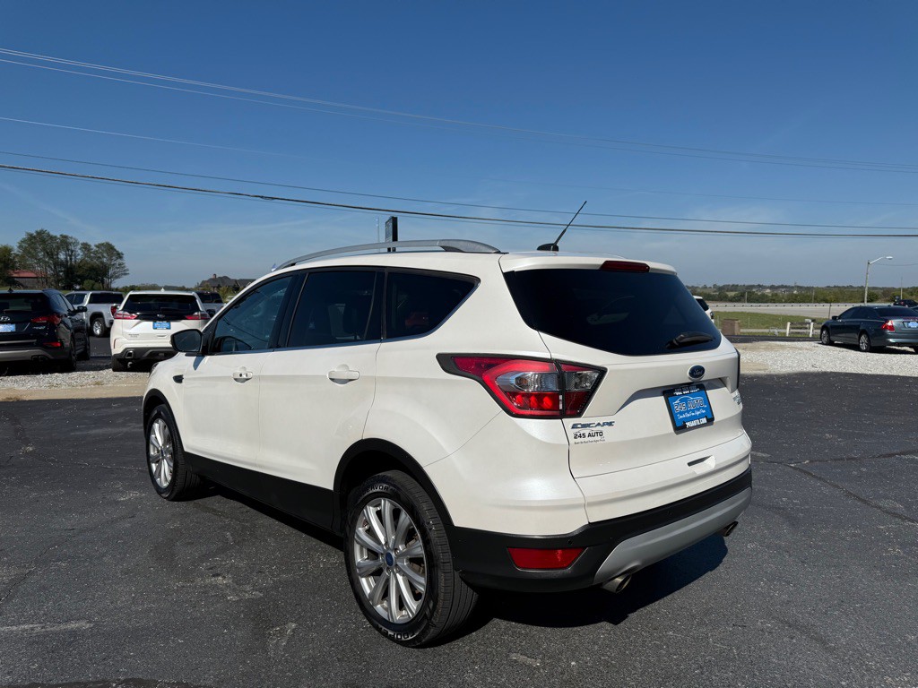 2017 Ford Escape Image 3