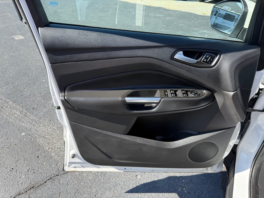 2017 Ford Escape Image 9