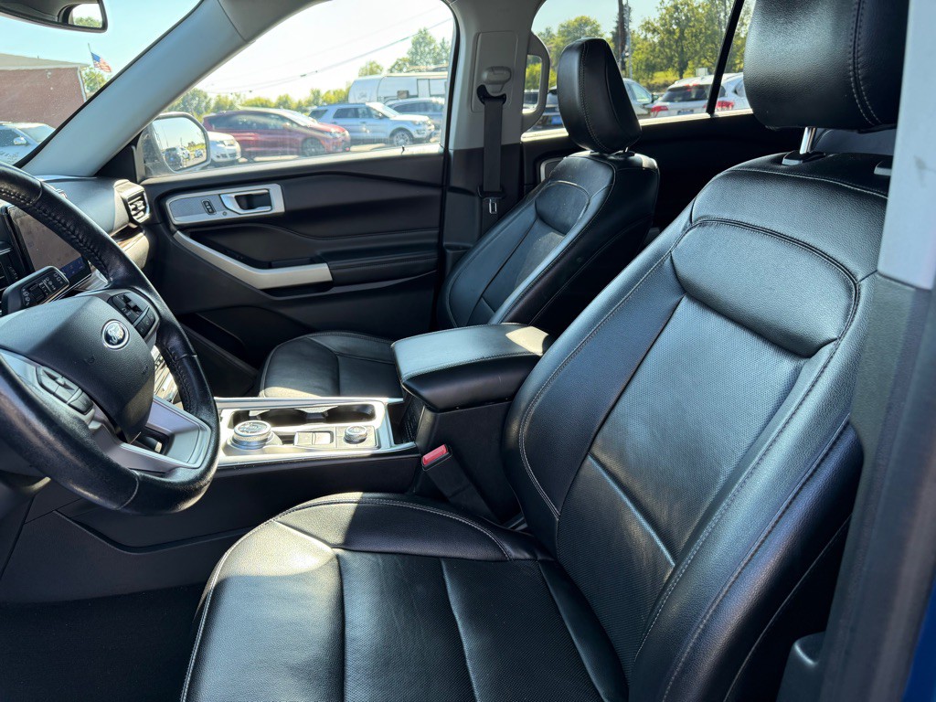 2021 Ford Explorer Image 11