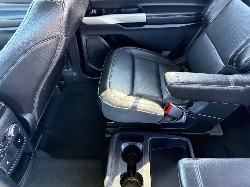 2021 Ford Explorer Image 23