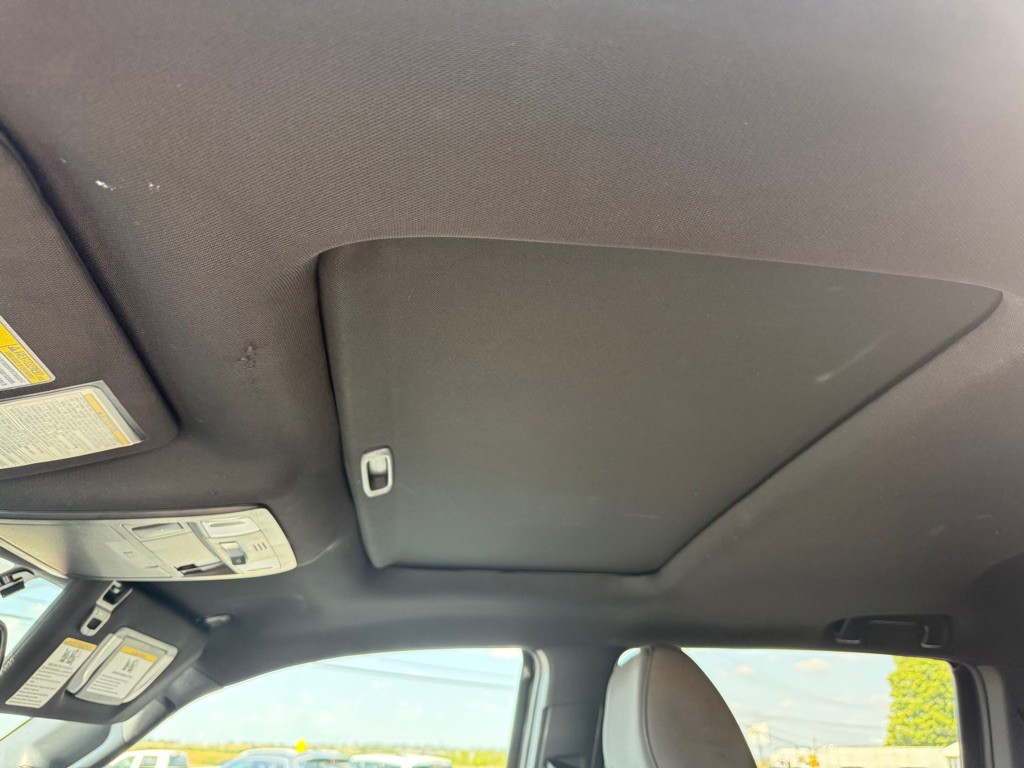 2017 Toyota Tacoma Image 14