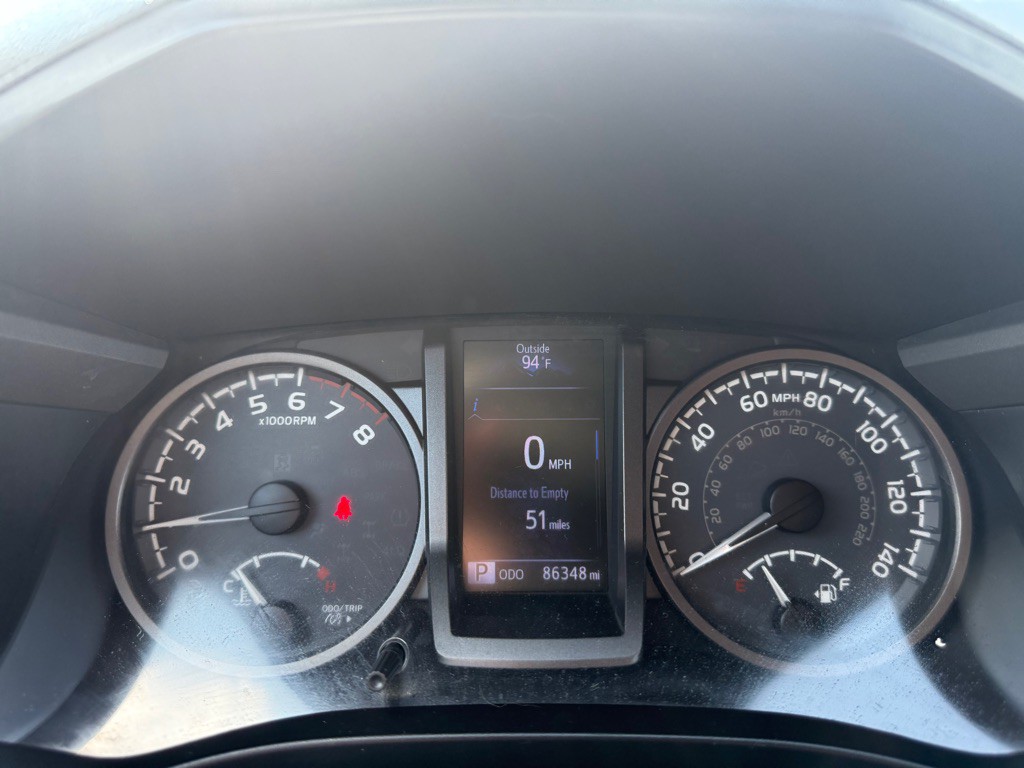 2017 Toyota Tacoma Image 15