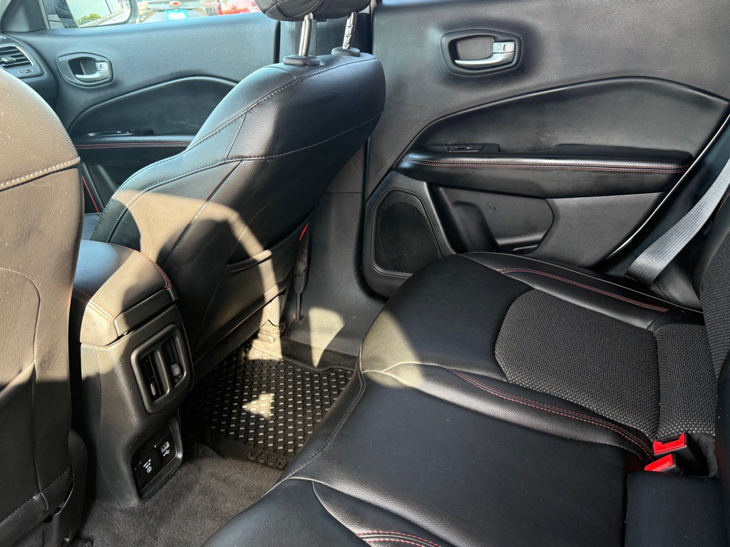 2018 Jeep Compass Image 24