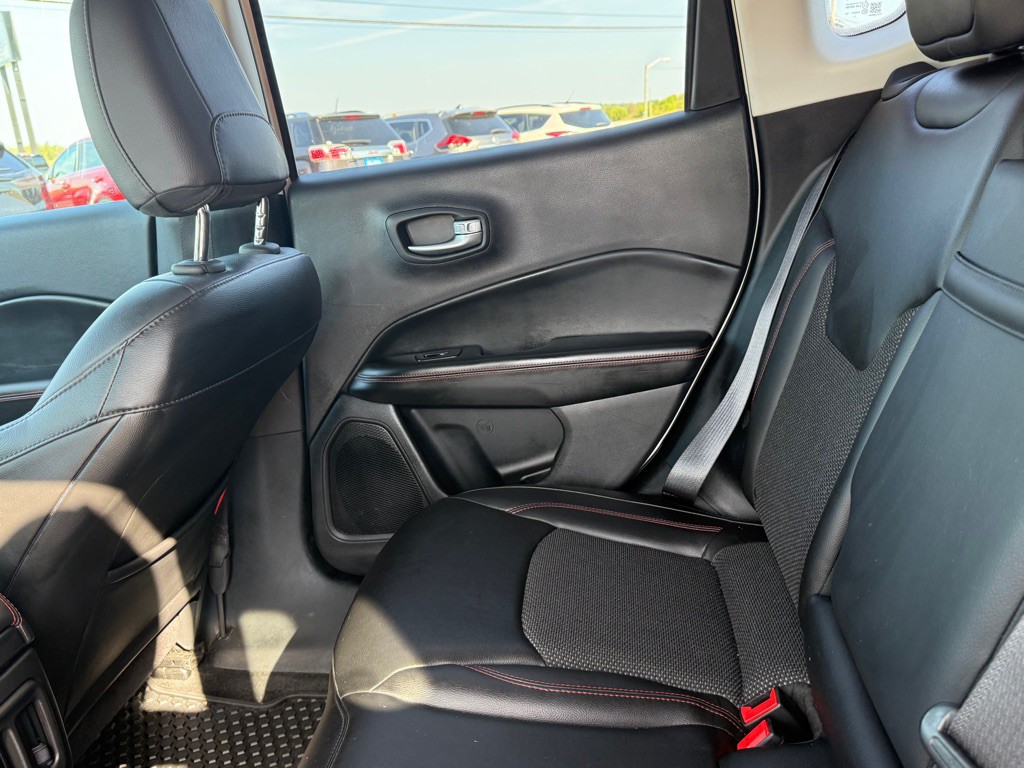 2018 Jeep Compass Image 25