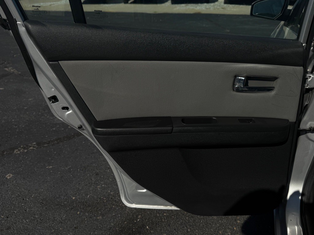 2011 Nissan Sentra Image 16