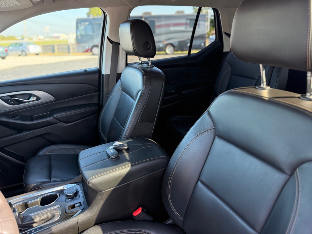 2021 Chevrolet Traverse Image 11