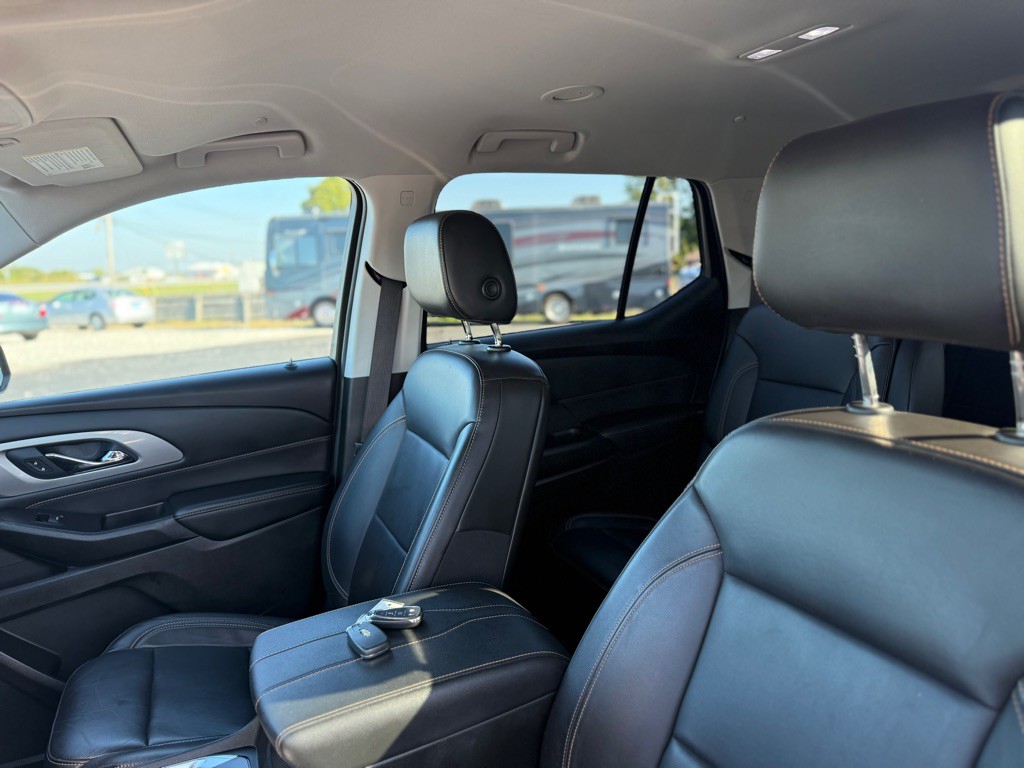 2021 Chevrolet Traverse Image 12