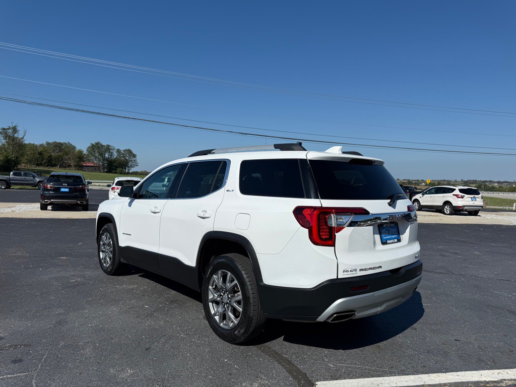 2023 GMC Acadia Image 3