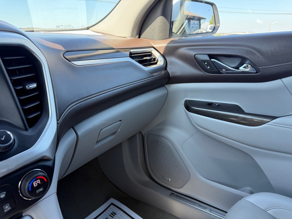 2023 GMC Acadia Image 22