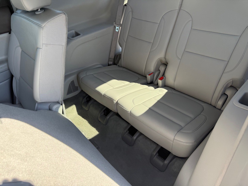 2023 GMC Acadia Image 29