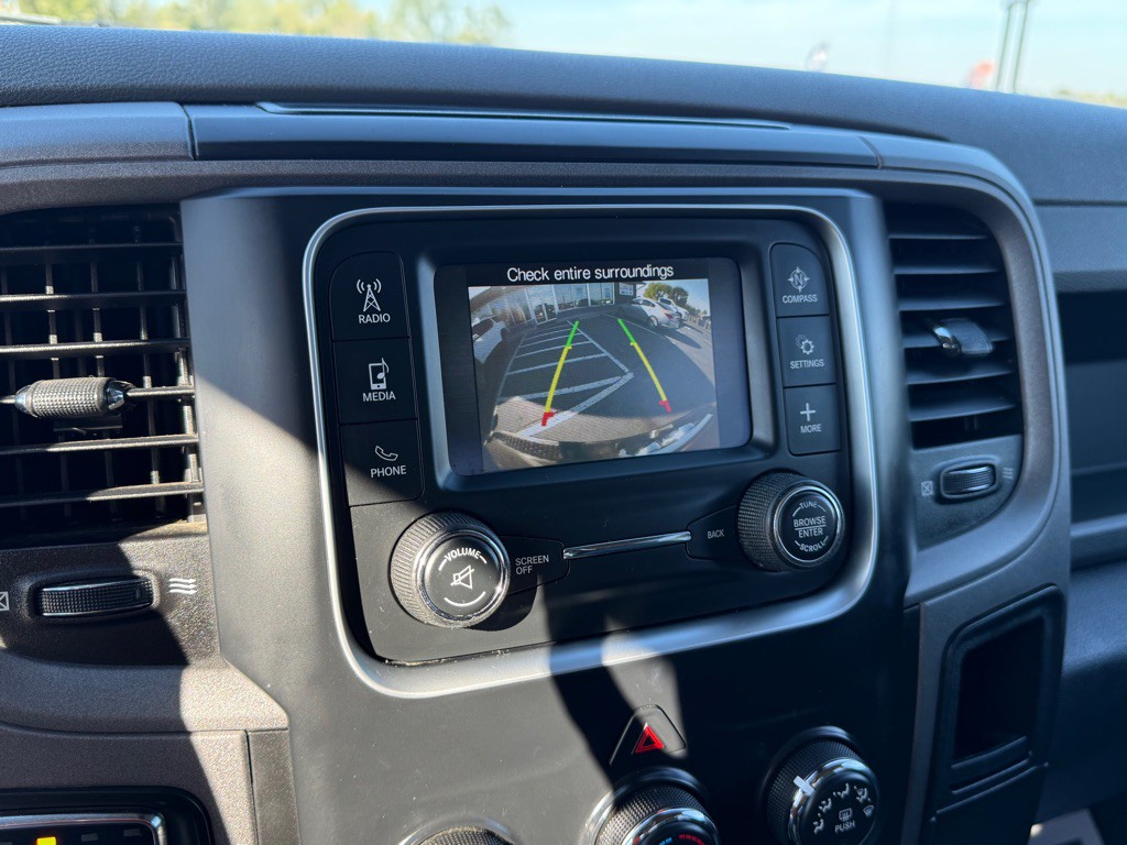 2014 RAM 1500 Image 17